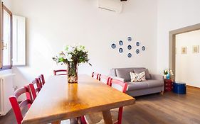 Spacious Apartment By Duomo
